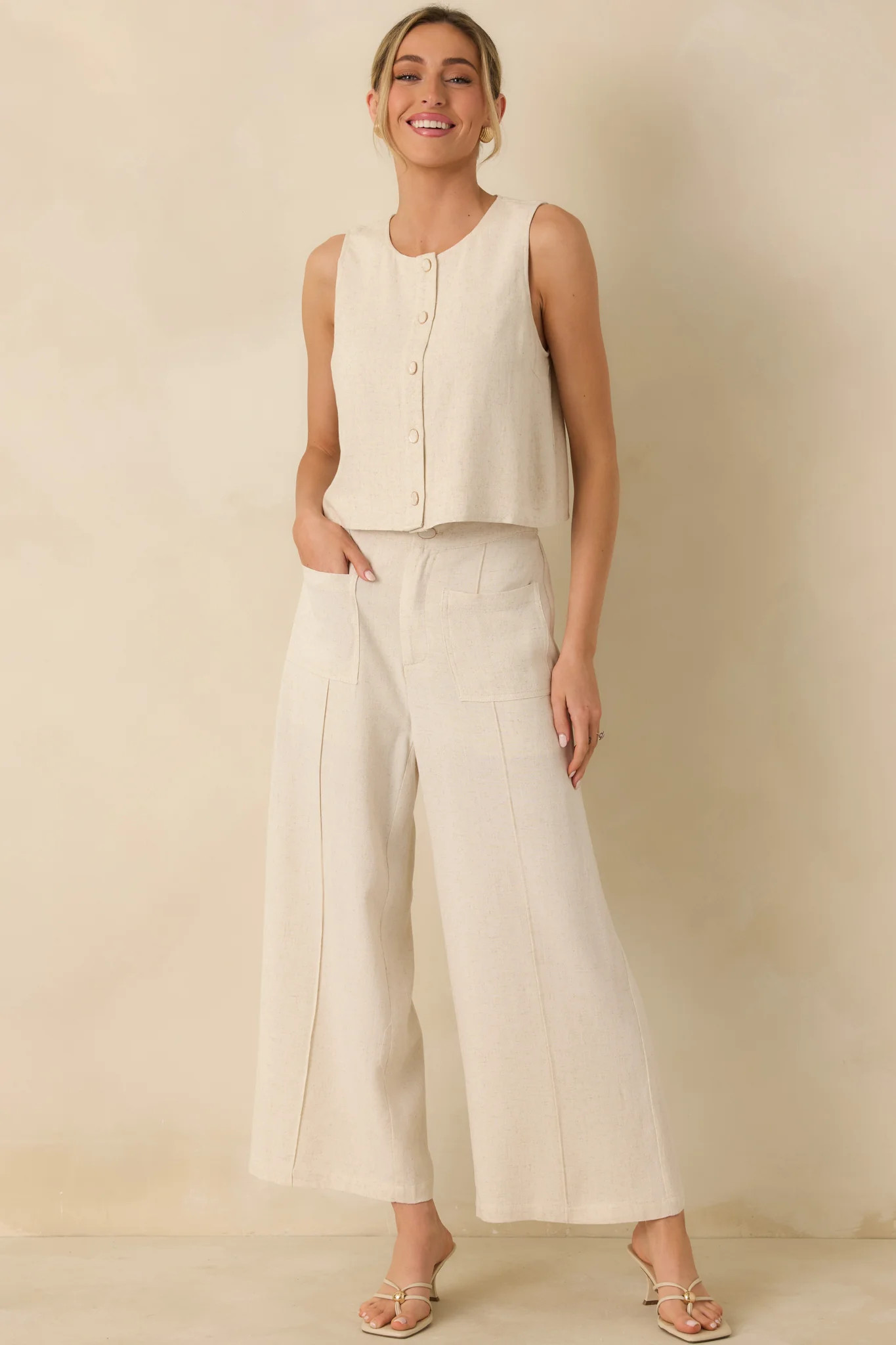 The Right Balance Natural Linen-Blend Sleeveless Button Up Top | Red Dress