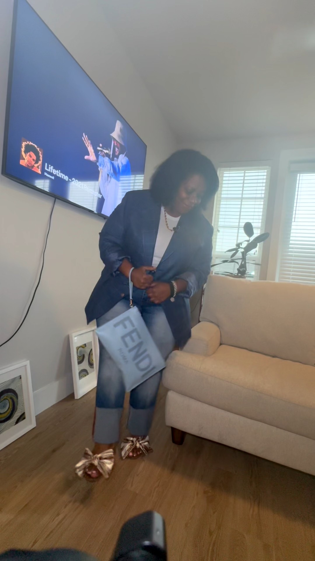 ✨ Fit & Focus Friday ✨
Tonight’s look: Fendi bag, Cecelia by New York heels, Gucci belt — and my DOT business card bracelet as the ultimate accessory.

Because Friday night fun doesn’t have to mean losing focus — it’s about curating your vibe and your network. 🍸💼 Whether you’re at the bar, the party, or a private lounge, relationships are the real luxury — and staying connected is always in style.

#FitAndFocusFriday #LuxuryLiving #NetworkingWithStyle #TheArtOfLivingWell

#LTKStyleTip #LTKOver40 #LTKPlusSize