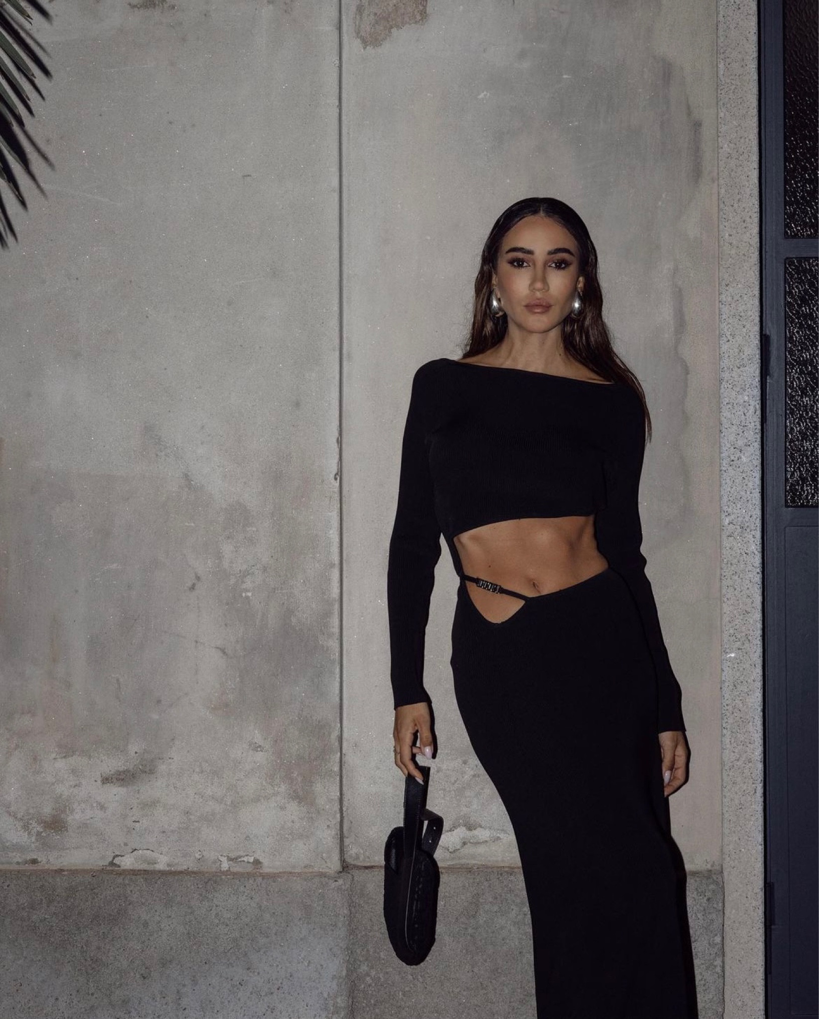 My look for the GCDS show, bare belly and a wet hair look.