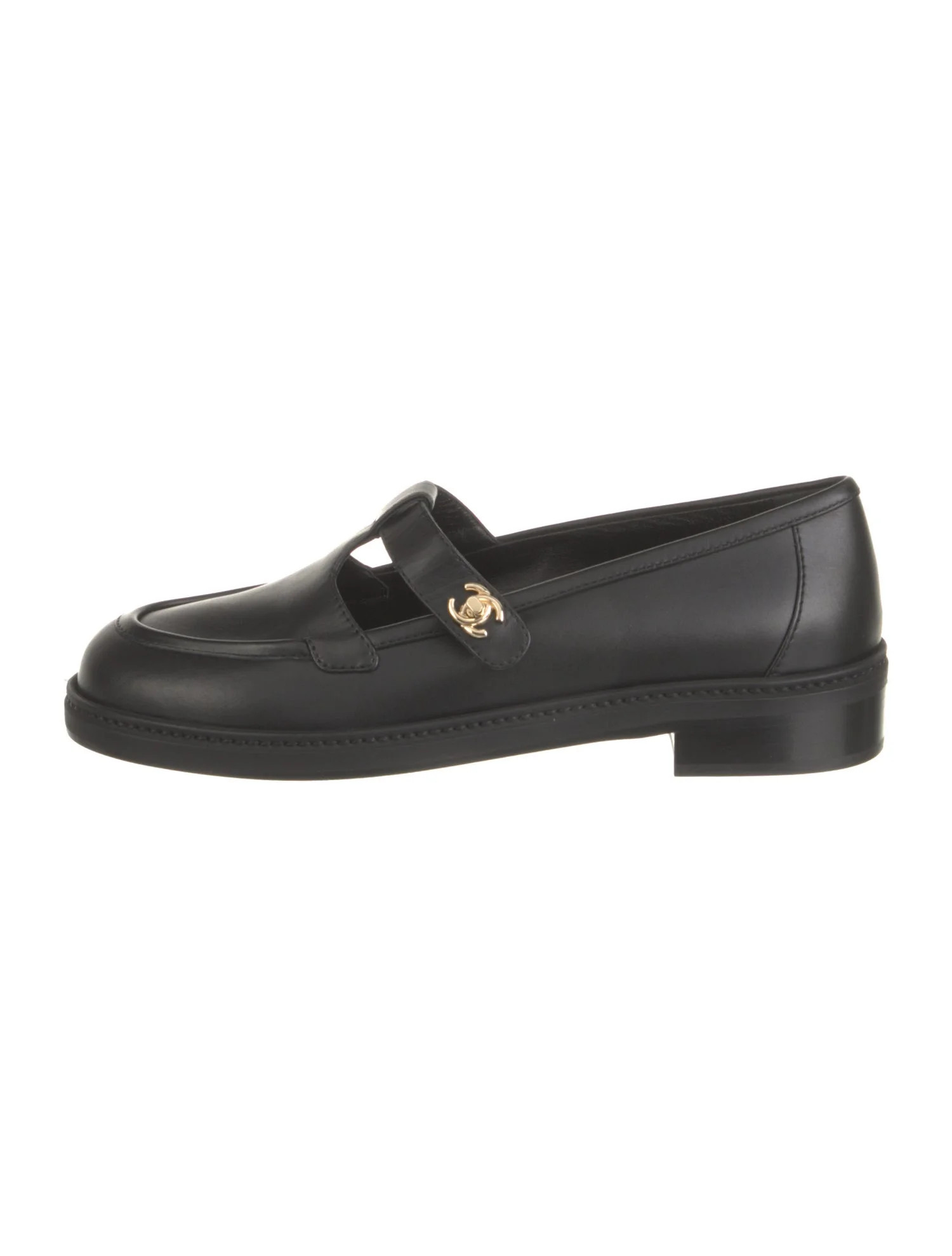 Chanel Interlocking CC Logo Leather Mary Jane Flats - Black Flats, Shoes - CHA1364994 | The RealR... | The RealReal