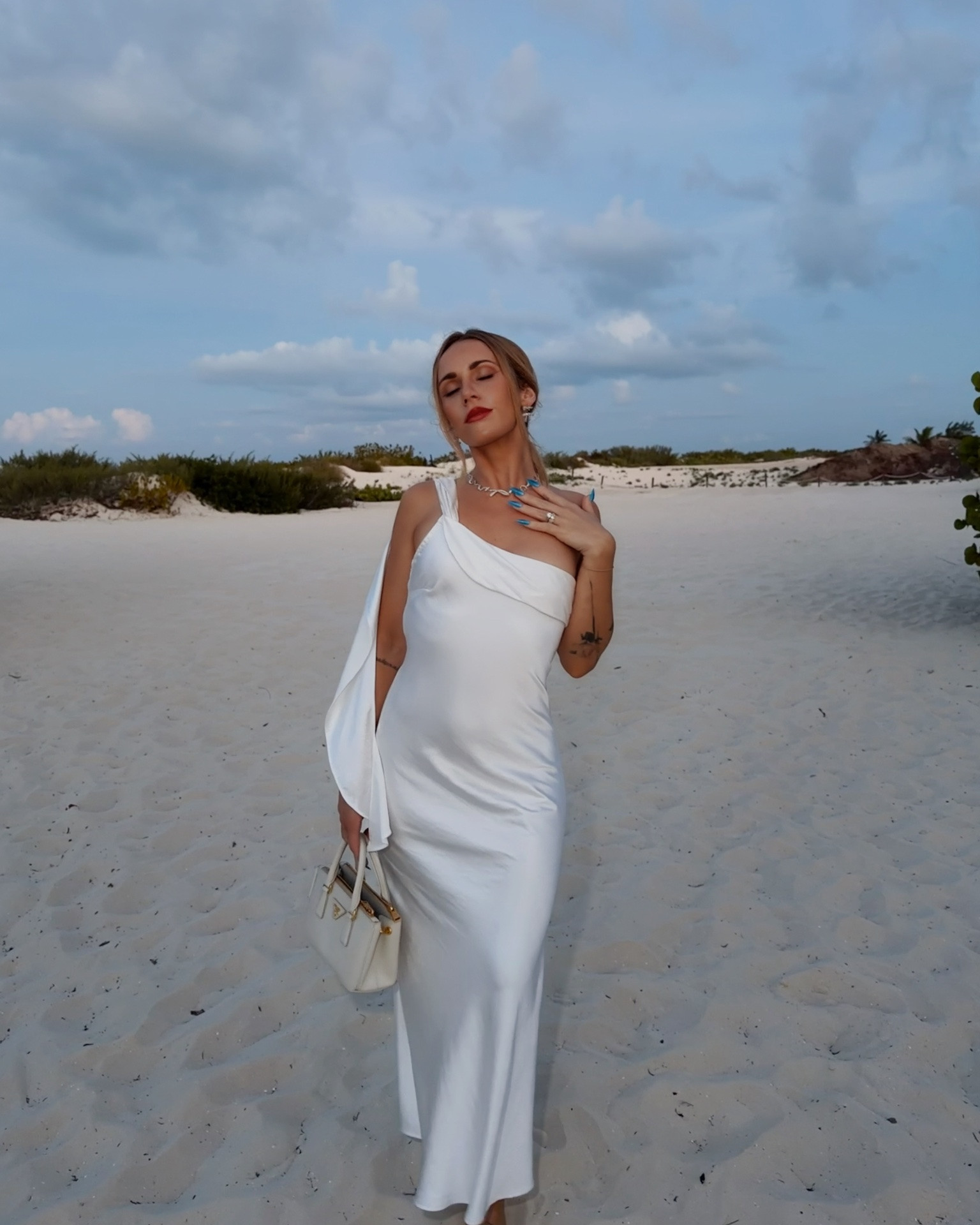 Gorgeous white dress for a tropical vacation

#LTKTravel #LTKWedding #LTKPetite
