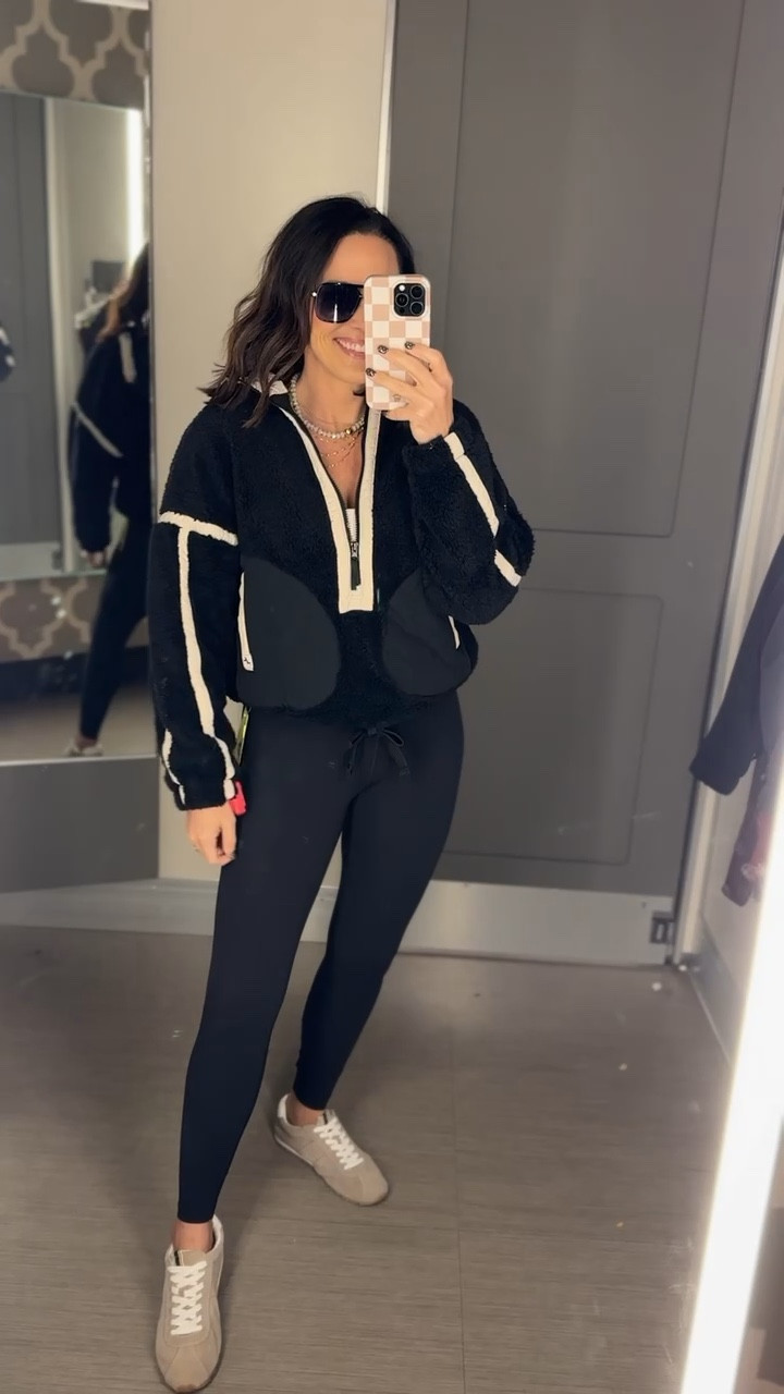 All the cozy feels in this contrast pullover!
Comes in 5 different colors, it’s super soft and cozy, runs TTS, you’ll love it!

Cozy vibes, casual look, loungewear, Athleisure, Target style, VintagePickin



#LTKootd #LTKFindsUnder50 #LTKStyleTip