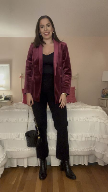 Christmas outfit, holiday outfit, velvet blazer, black work pants, Kate pants, high waisted work pants, comfortable black pants, black booties, black ankle boots, double breasted velvet blazer, black bag, girls night out, girls dinner, nyc holiday dinner, black bodysuit

#LTKVideo #LTKHoliday #LTKparties