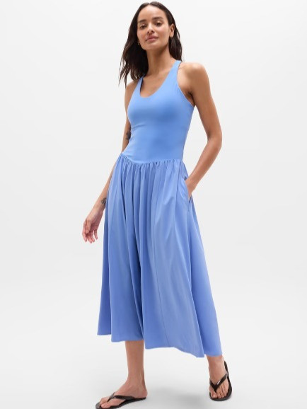 The Moment Hybrid Dress is sure to be a hit! Grab it for under $100 this Memorial Day!

#LTKgrwm #LTKootd #LTKmorningroutine