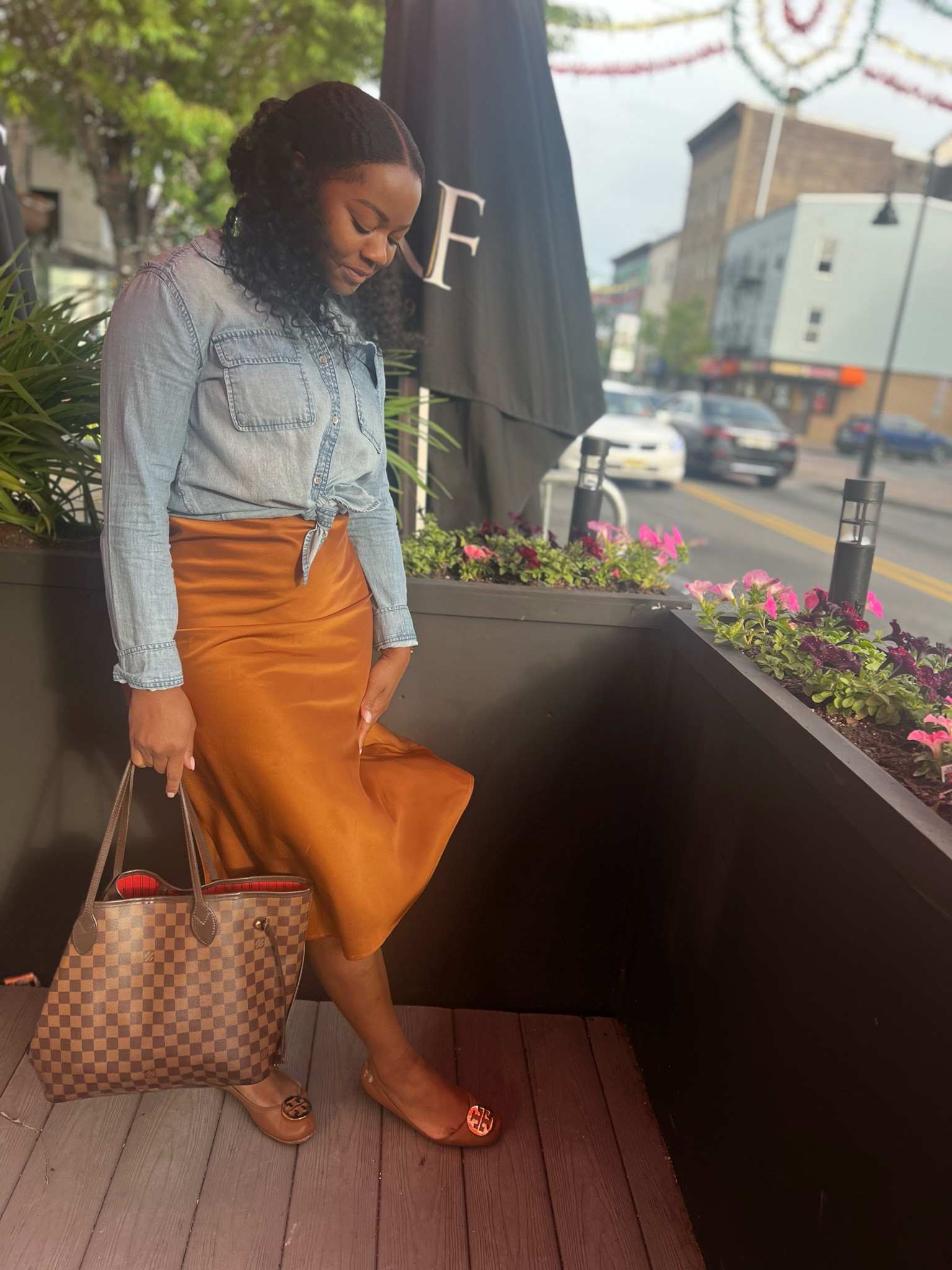 Denim + Satin 🤍
 

#LTKstyletip #LTKunder50 #LTKunder100