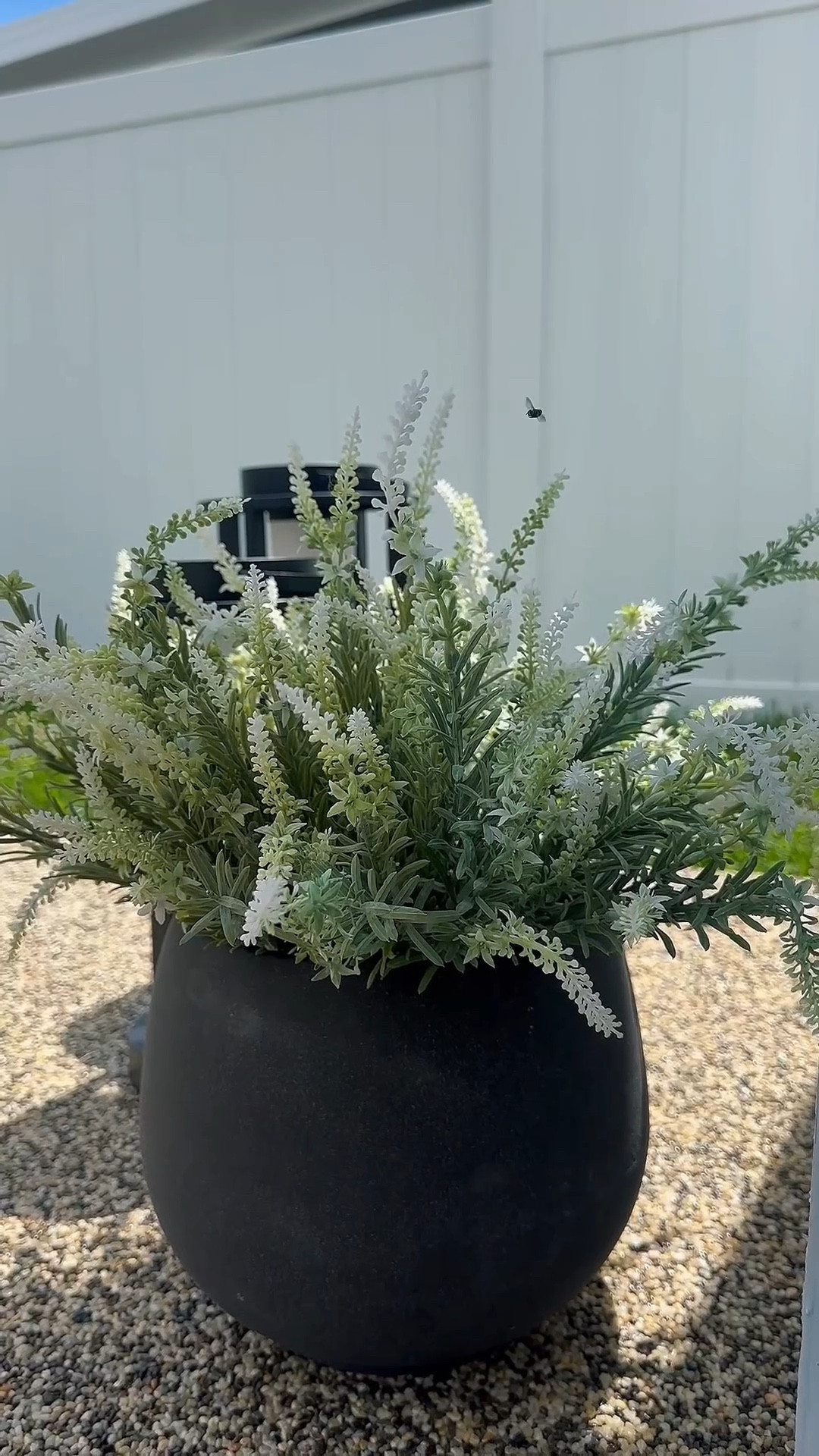 En minera de patio y comenzamos con los detalles. 

#LTKSummerEdit #LTKHome #LTKSaleAlert