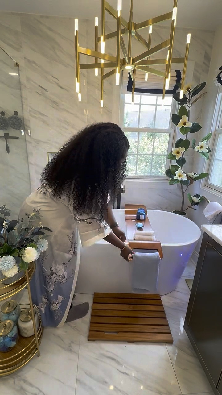 BLUEtifully serene bathroom vibes! Save your faves for the Amazon spring sale!

#LTKSaleAlert #LTKHome