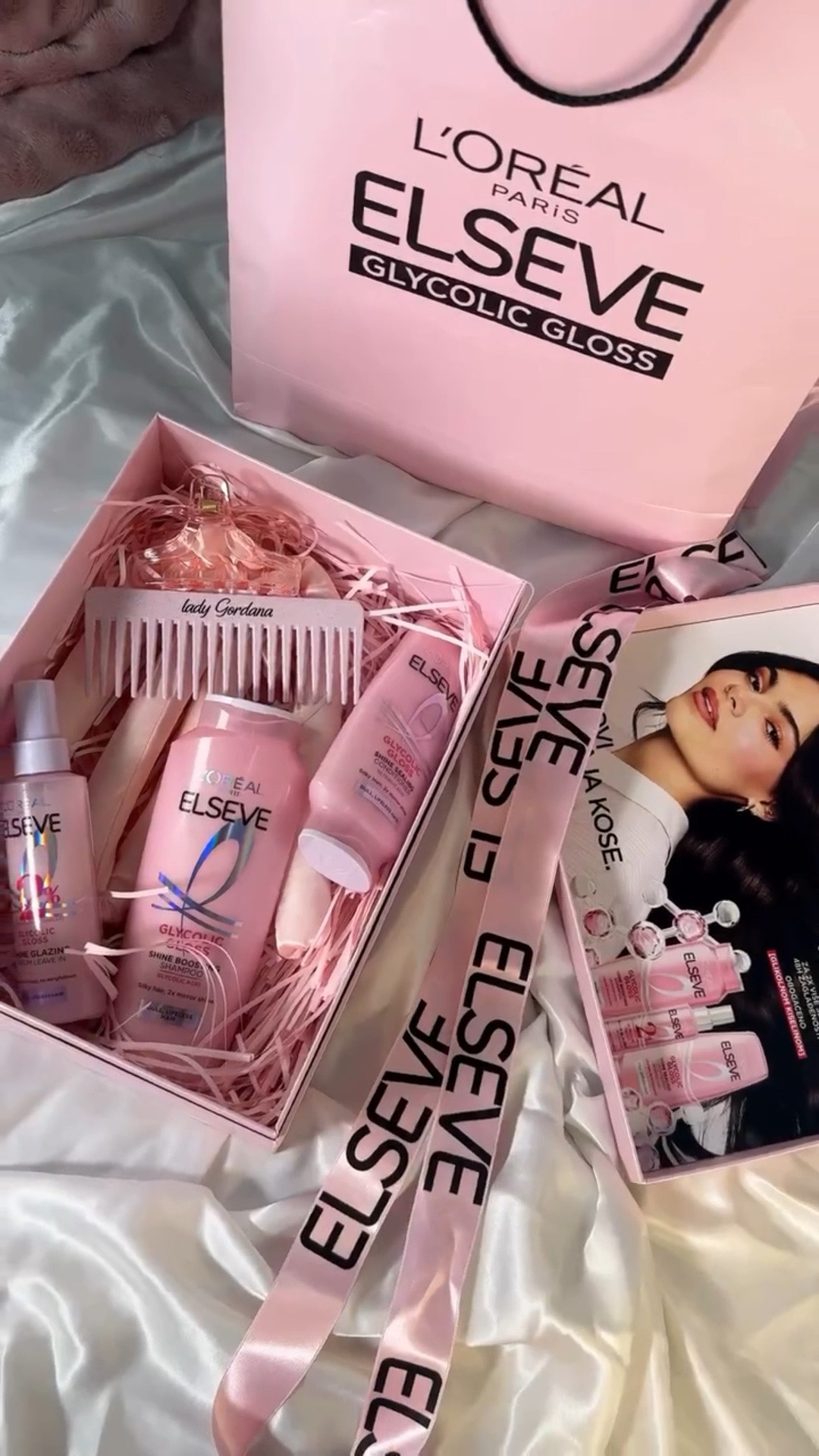 Shiny glossy hair must have! This line is really great for an instant gloss treatment.

#LTKhairproducts #LTKlorealparis

#LTKBeauty #LTKselfcare
