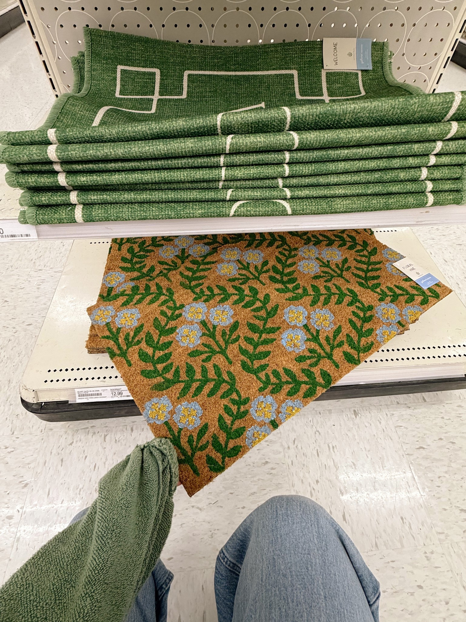 Love this cozy cottage door mat!! 

#LTKHome #LTKSaleAlert #LTKSeasonal