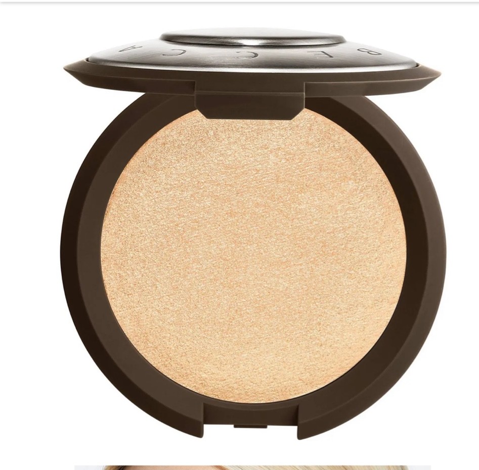 Prettiest glow ever for that glass skin!

#LTKitbag #LTKstyletip