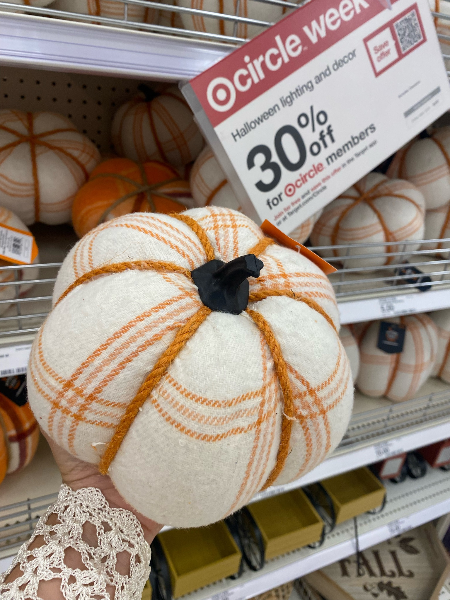 It’s circle week, tomorrow is the last day to save at target and they have the cutest fall decor!

#LTKsalealert #LTKhome #LTKHalloween