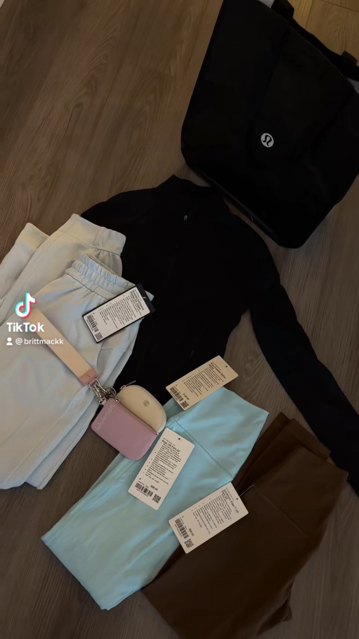 lululemon haul🍋 (wearing a size 4 in both blue bottoms and 2 in brown, wearing size 4 in jacket), activewear, lululemon

#LTKFind
