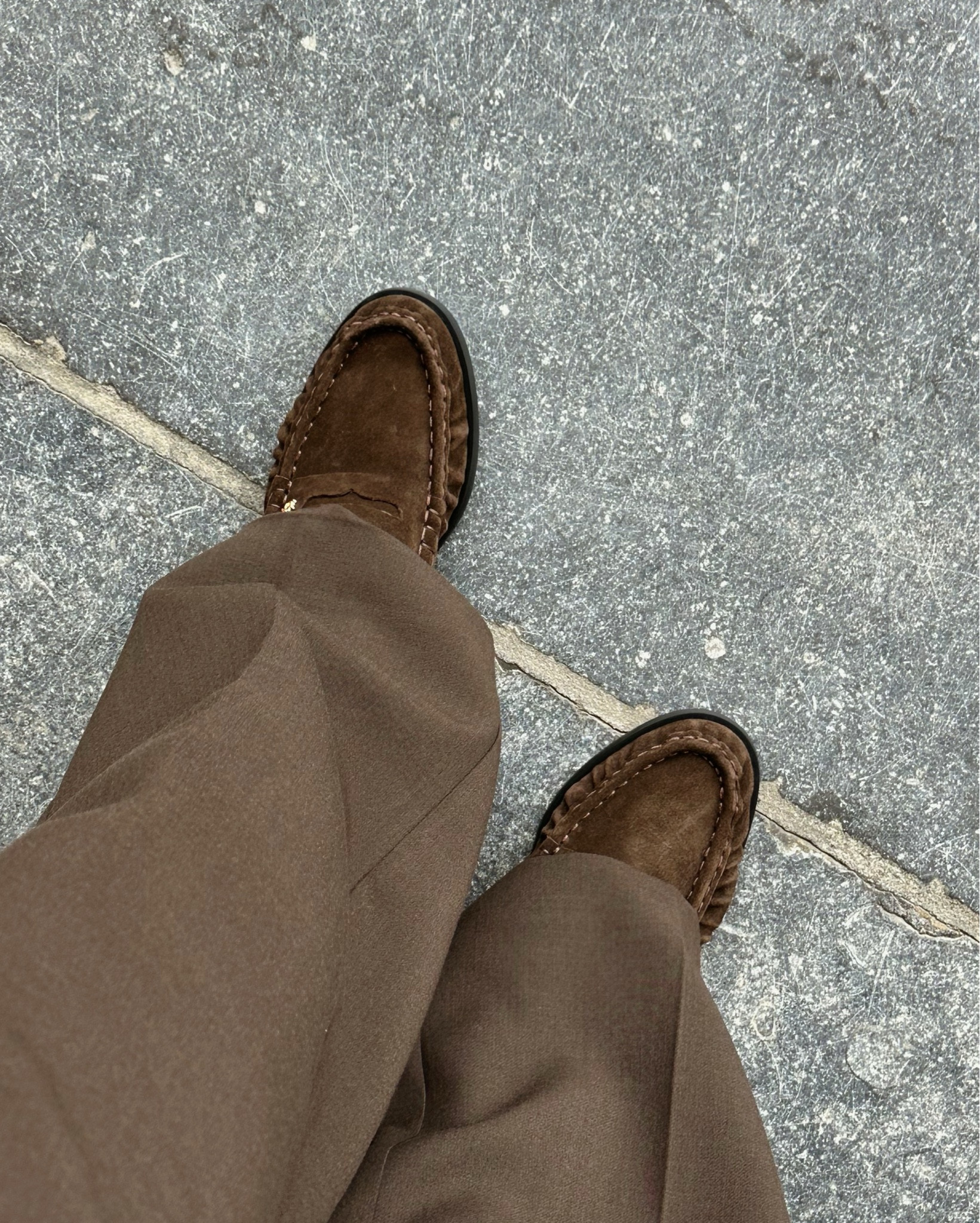 Dune London penny loafers 🤎

Dark brown, brown loafers, Jacquemus scarf, Louis Vuitton pouch, white blazer, brown belt 

#LTKeurope #LTKstyletip #LTKautumn