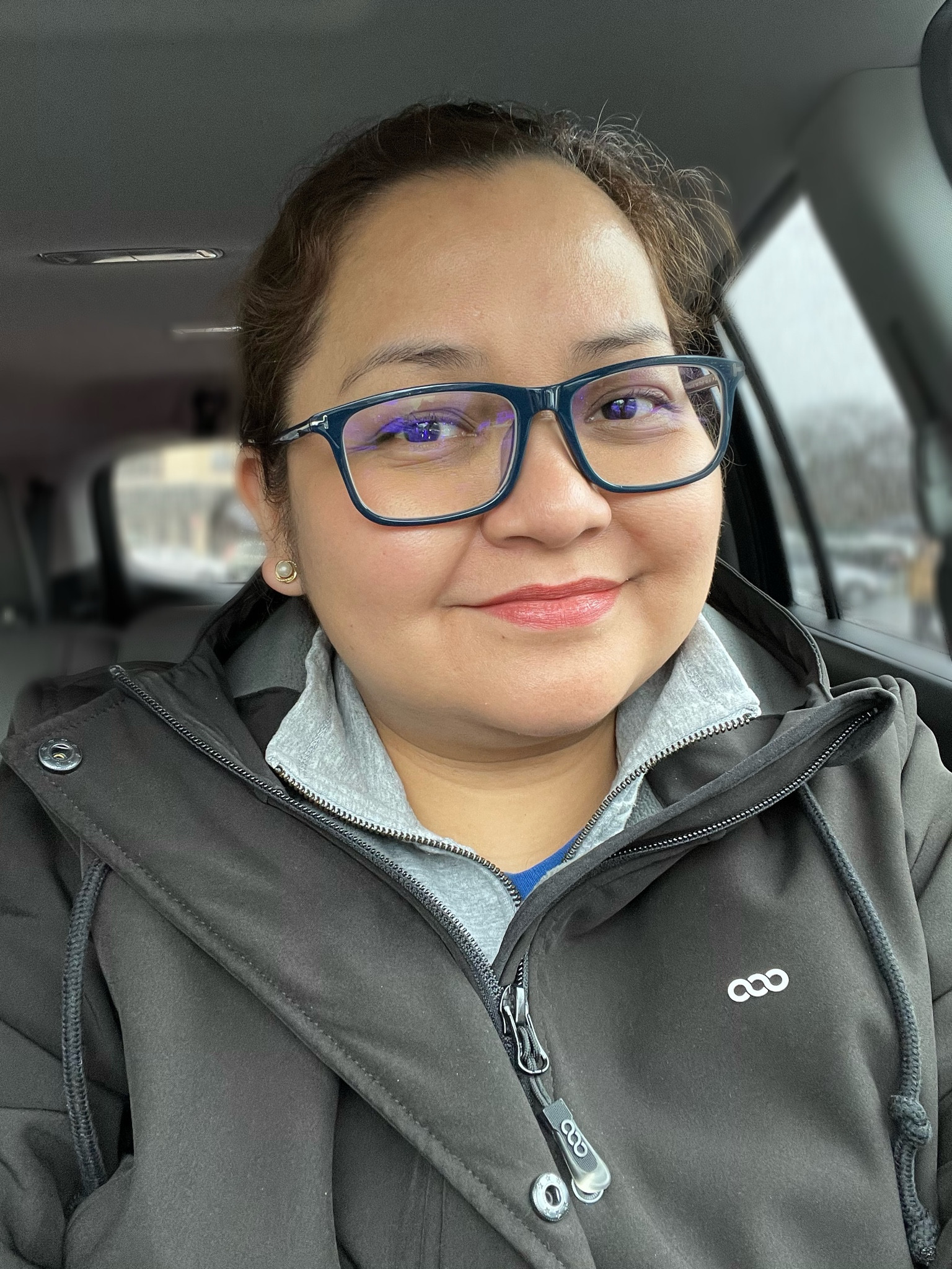 10/10 would recommend this softshell fleece lined waterproof
windbreaker jacket with hood! It's less than $100 but has very good quality! LINK IN BIO #founditonamazon #amazonfashion