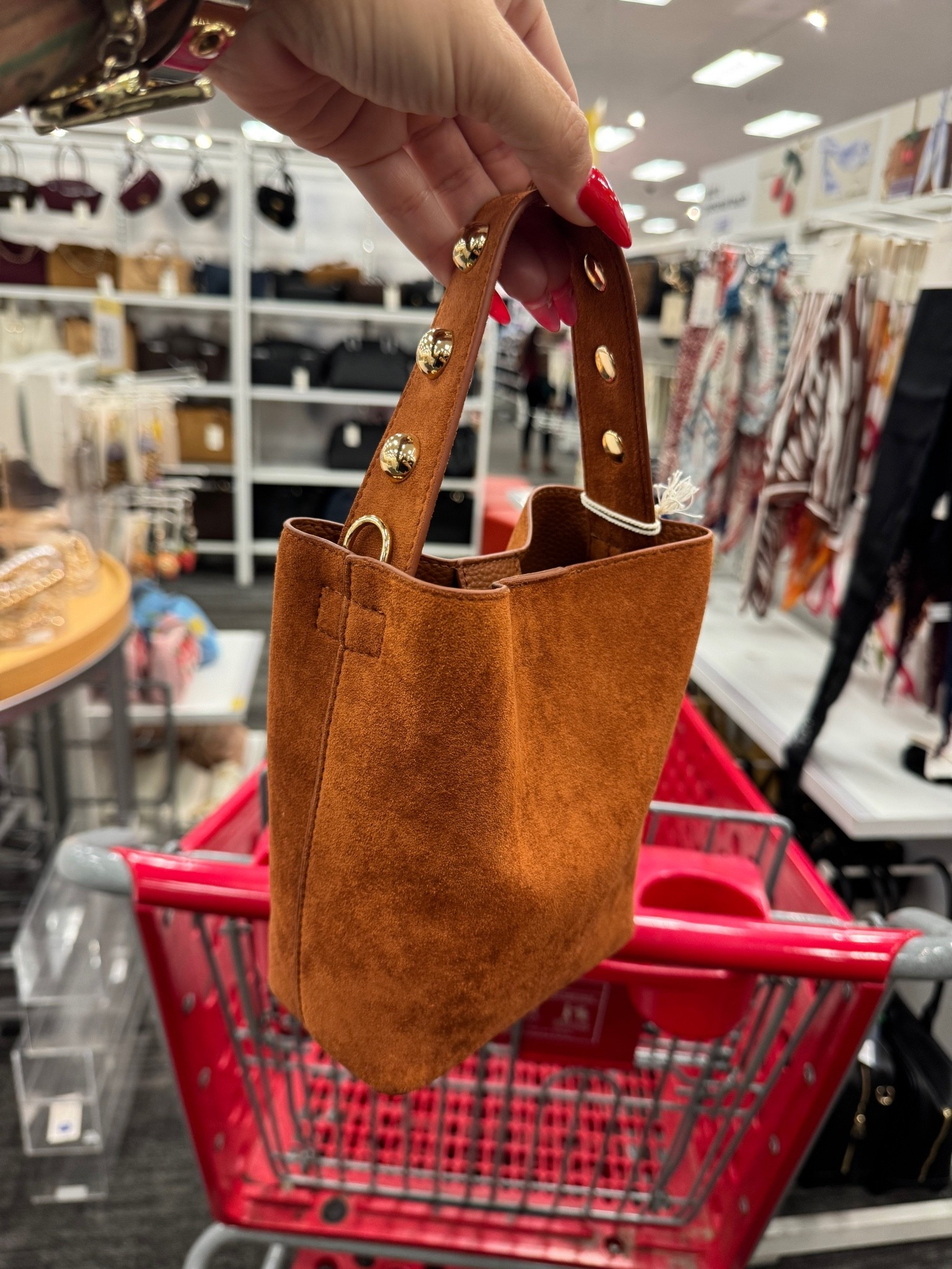 This one comes in black as well 😍
#target