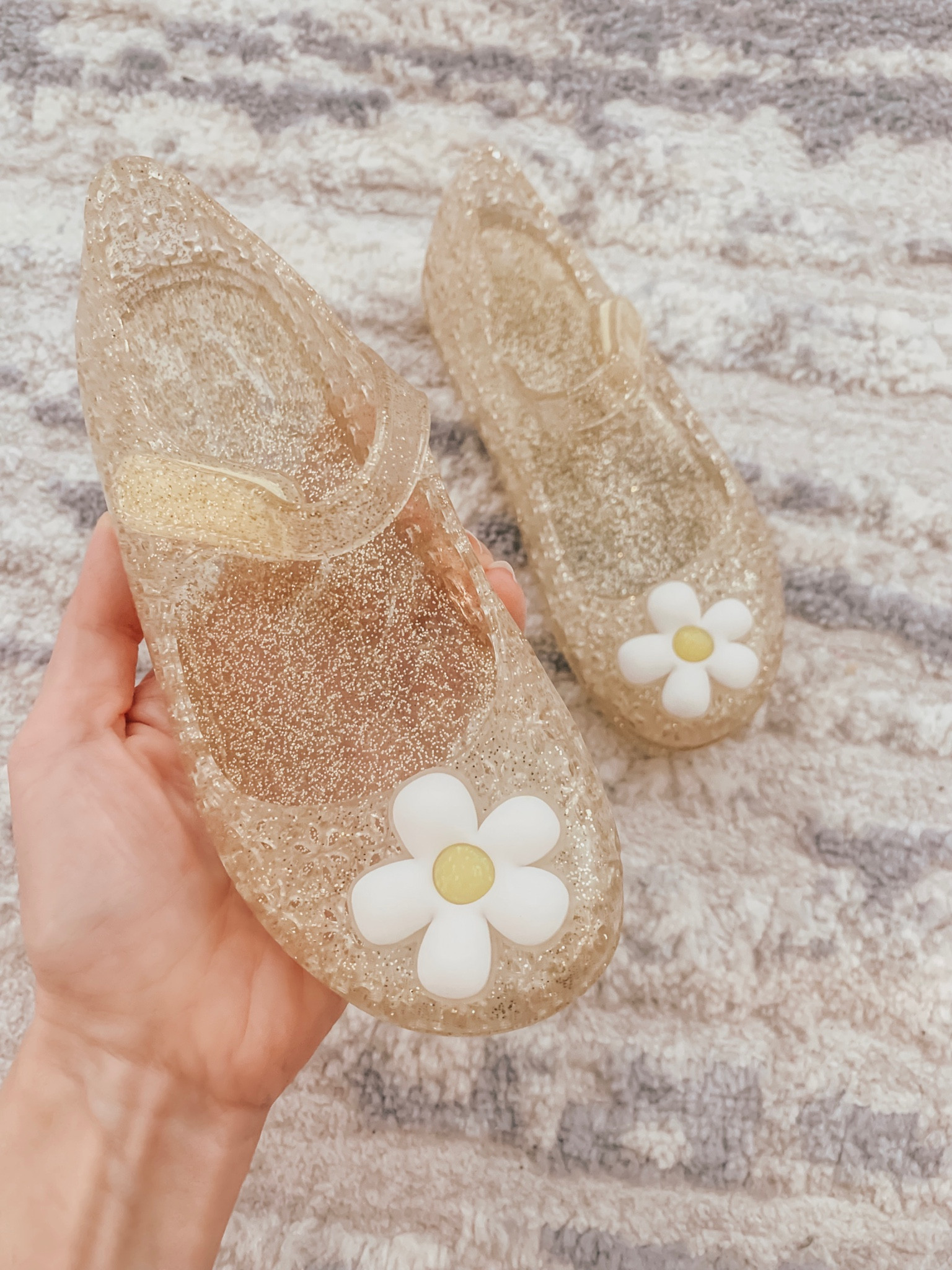 The cutest toddler and little girl shoes 40% off! I bought these last year for Emily and they were her favorite shoes so I bought them again this year for her. They go with everything and are also great to wear to the beach or pool







Tags: toddler baby girl shoes, jelly shoes, jelly sandals, Easter shoes, old navy style, toddler girl fashion, toddler girl style jelly Mary Jane shoes sandals 

#LTKshoecrush #LTKkids #LTKsalealert