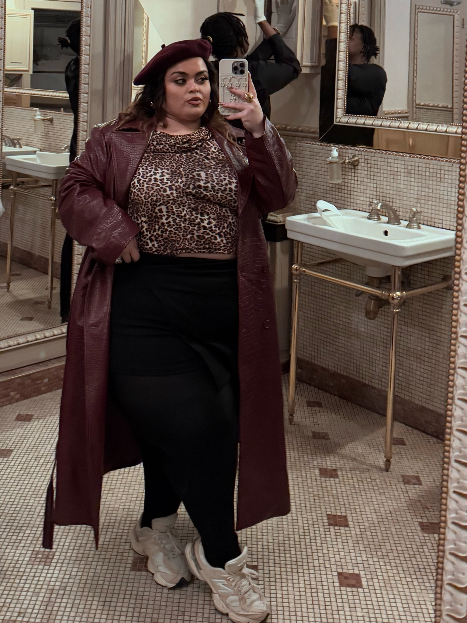 Paris outfits plus size fashion burgundy winter outfit trench coat holiday 

#LTKSeasonal #LTKPlusSize #LTKHoliday