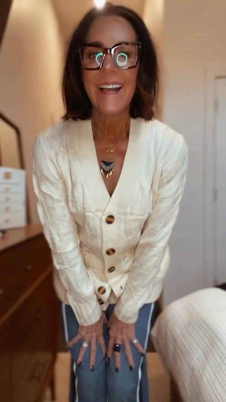 New Amazon finds!  Love the versatility of both of them.

Did order the cardigan in a medium as I think I’ll like the oversized fit a bit better.

#amazonstylefinds 
#styleover60 
#styleover60fashion 
#casualstyle
#casualstyleover60

#LTKOver40 #LTKstorytime #LTKgrwm
