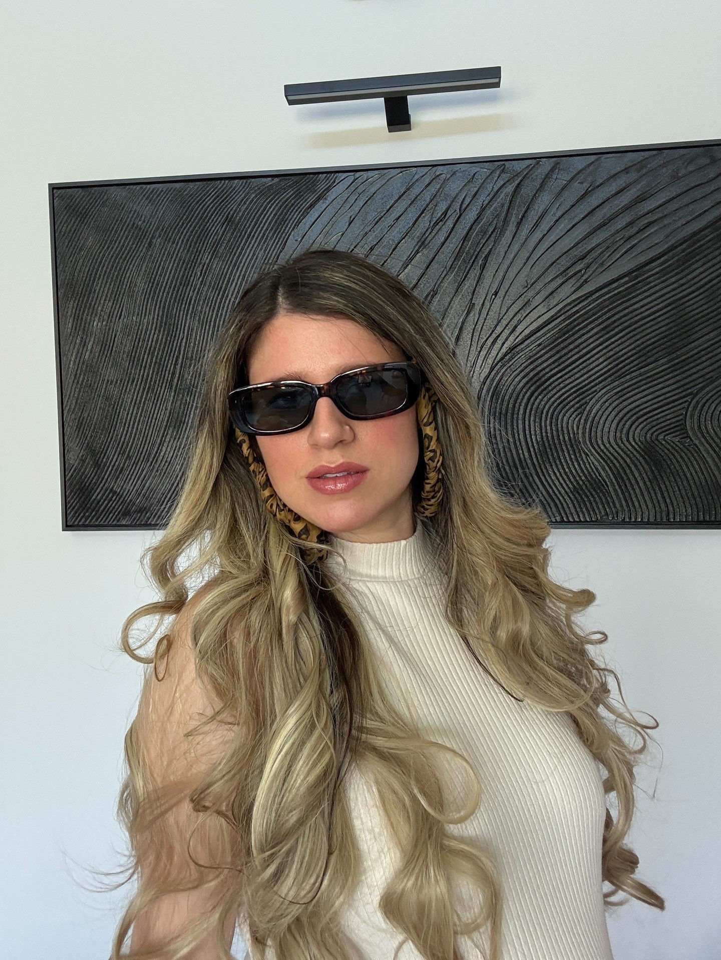 Look de Gafas con pañuelo 😎y un poco de home decor en el background.


#LTKFindsUnder50 #LTKStyleTip #LTKBeauty