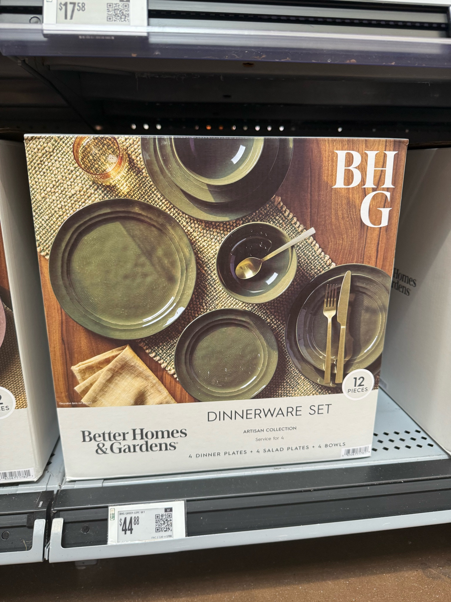 Green dinnerware set

Hosting essentials fall home decor Walmart finds

#LTKmomlife #LTKSeasonal #LTKHome