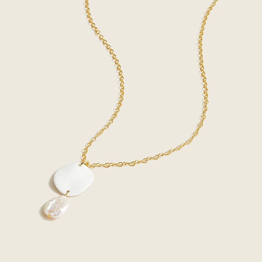 Freshwater pearl disk pendant necklace | J.Crew US