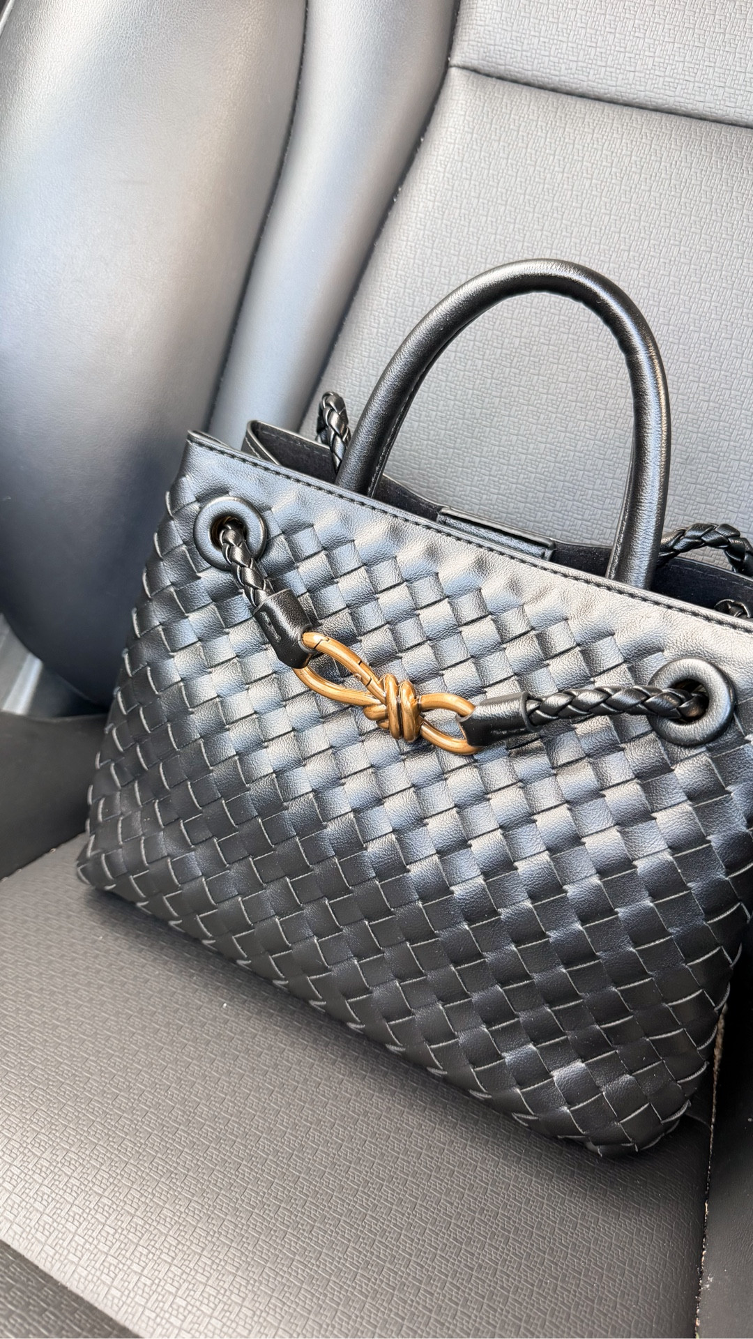 my code MAYASAVE30 gets you 30% off Vici site wide! love this woven bag so much! it comes in other colors too 🖤✨

#LTKSaleAlert #LTKootd #LTKWorkwear