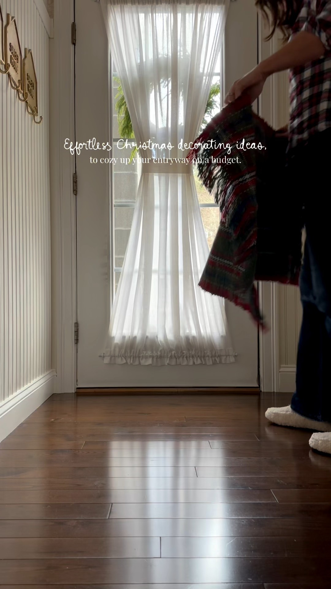 You don’t need to buy much to decorate your entryway for the holidays. Remember to use what you already have and maybe sprinkle in a few new pieces. 

#LTKHome #LTKSeasonal #LTKHoliday