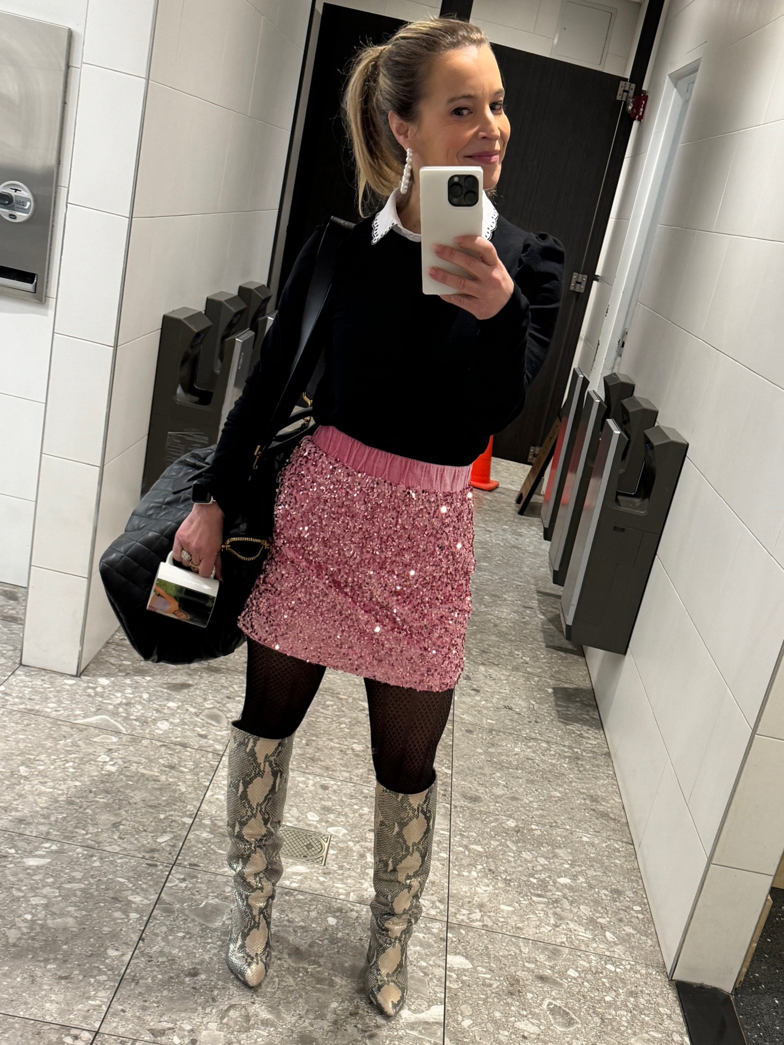 Bathroom selfie in sparkles. 

Mini skirt - ootd - pink - barbiecore - leprivé 

#LTKworkwear #LTKstyletip #LTKparties