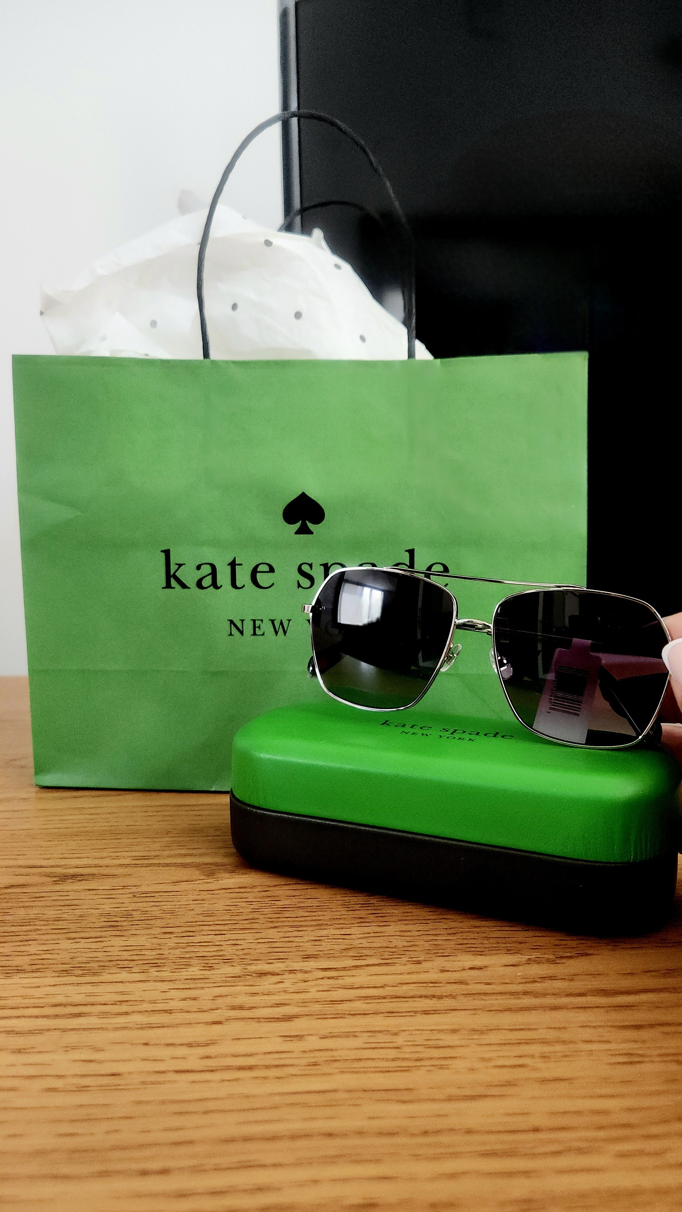 Kate Spade silver metal frame square sunglasses - get up to 70% 

#LTKSaleAlert #LTKSeasonal