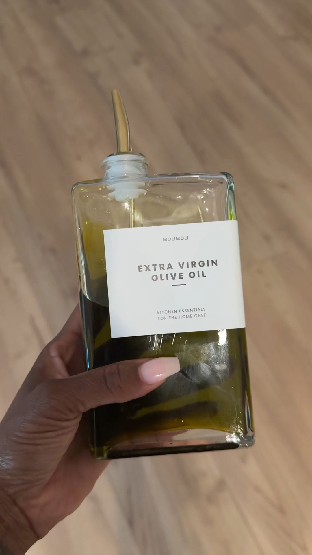 🫒 One of those kitchen upgrades that feels small but makes such a big difference. A beautiful olive oil dispenser instantly elevates your countertop and keeps your most-used ingredient within easy reach.

Si te gusta que tu cocina se vea organizada y bonita, este envase para aceite de oliva es un detalle que vale la pena. Me encantó el diseño moderno y limpio; además de práctico, funciona como parte de la decoración y le da un toque elegante a cualquier cocina.🍃

Follow me on Instagram and YouTube
@kirasfashionfinds

#LTKHome #LTKvlog