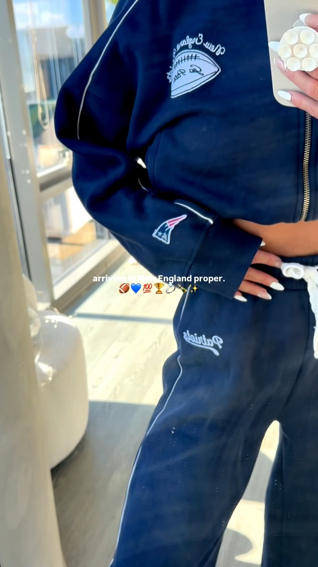 Super Bowl outfit— a jogger set with your team. 🍾🏈🏆🥰💍✨