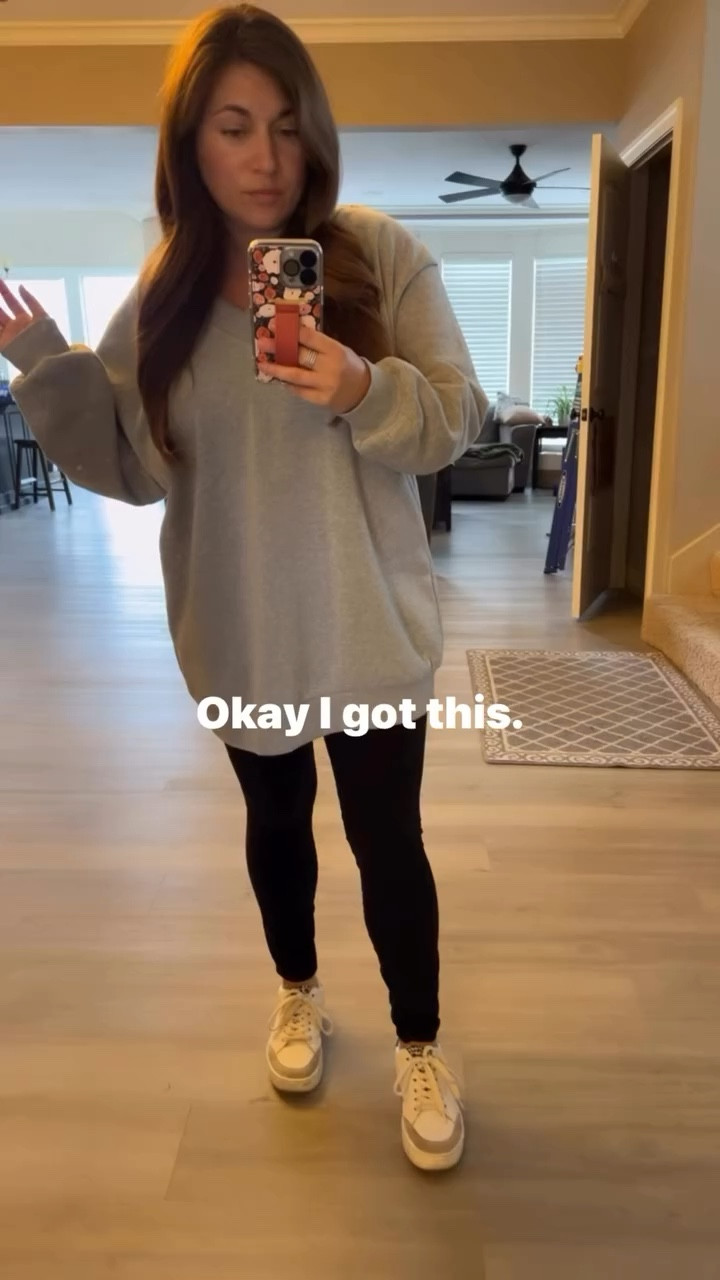 Just snagged this and OMG it’s so comfy! 🖤 It’s meant to be oversized, but is it too oversized? 🤔 What do we think?

#KeepOrReturn #OversizedStyle #ComfyAndChic #StyleCheck #FashionFinds #OOTD #WardrobeDebate
#simplestyle #comfystyle