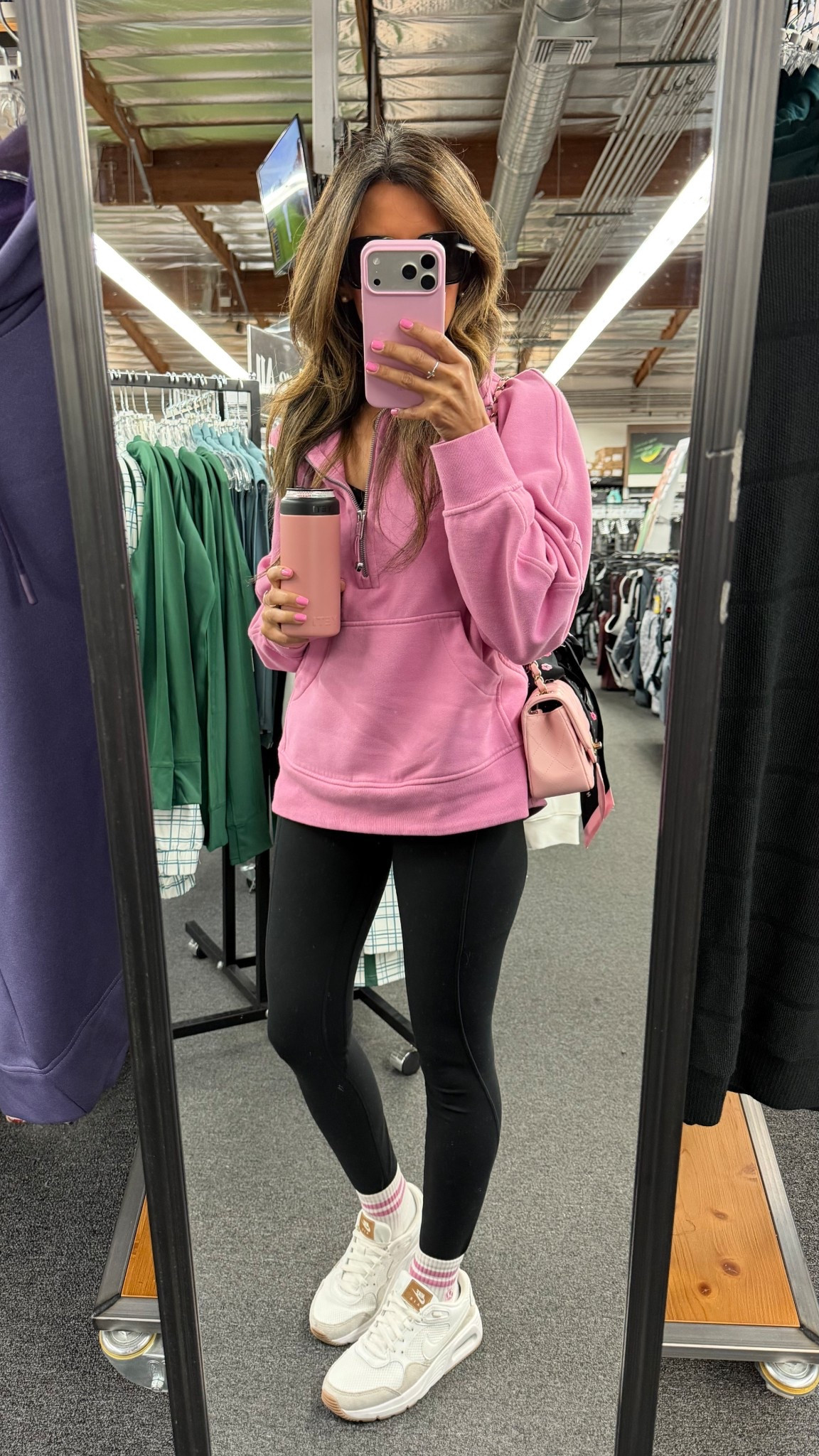 jam packed day in my life:
✔️ hair wash day
✔️ new putter grips
🔜 chiropractor 

#LTKootd #LTKdayinmylife #LTKActive