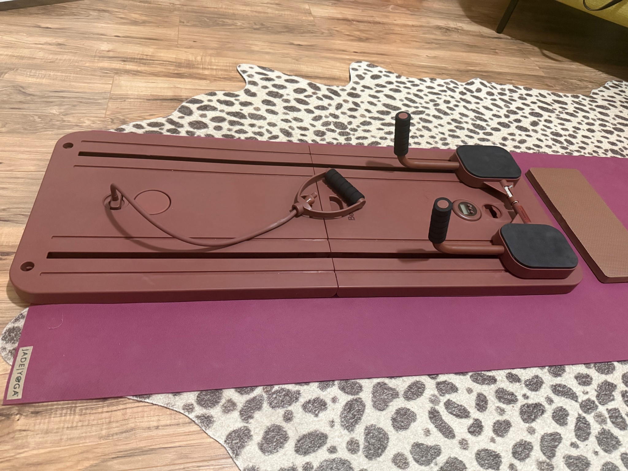 Holy smokes! I am not a fitness girlie, but BetterMe sent me one of these mini reformers to try and I am positively shooketh. I feel like I just did a super hardcore workout, but it was attainable (even for me, who does yoga *maybe* once in a blue moon) and took 20 minutes. I feel like I can do this?! 🤯

#LTKselfcare #LTKfitnessgoals