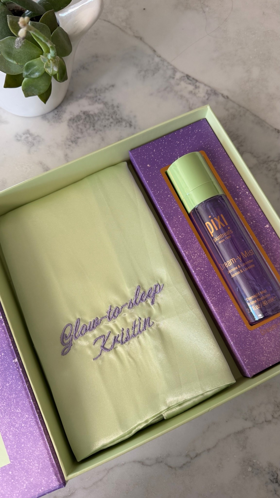 Pixi Beauty Dream-y Mist


#LTKBeauty