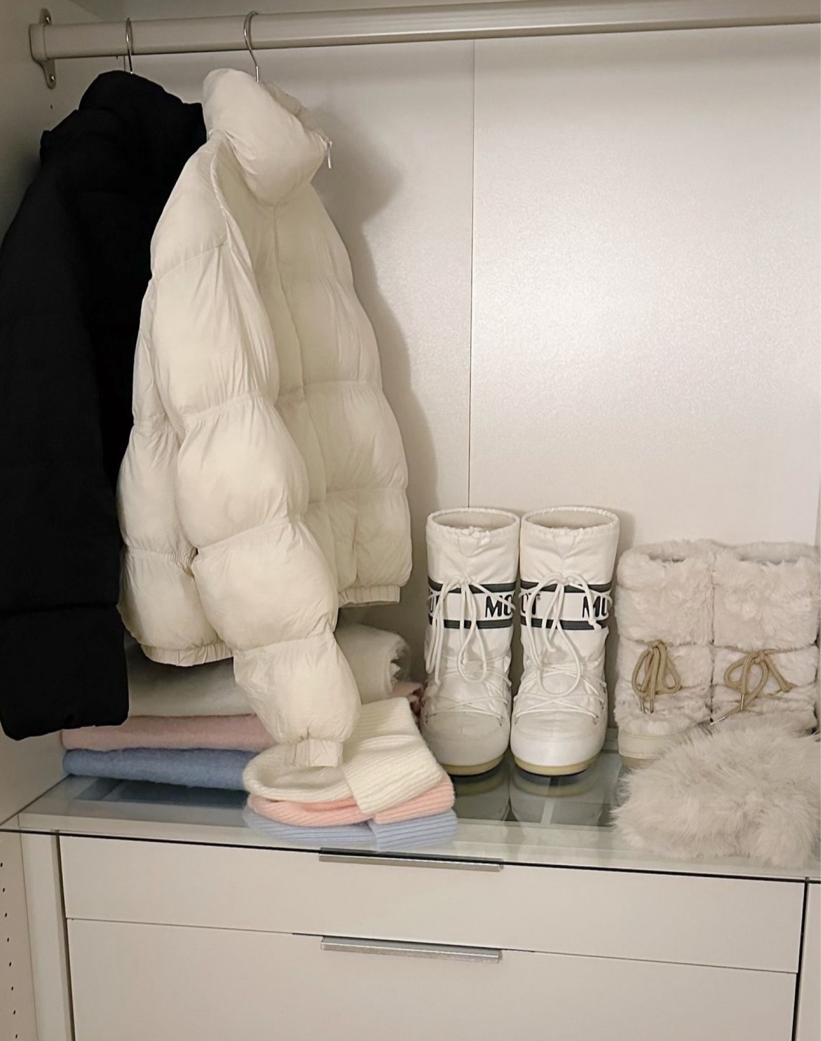 Winter outfit
Ski outfit
Moon boots
White moon boots
Faux fur moon boots
Fuzzy beanie
Long scarf
Pink fuzzy beanie
White fuzzy beanie
Blue fuzzy beanie
Moon boots outfit
Apres ski
Cream puffer jacket
Black hooded puffer jacket
Winter style 
Winter coat
Winter jacket 
Ski trip
Winter trip
Winter vacation 
Winter boots
Pinterest outfit 

#LTKShoeCrush #LTKFindsUnder50 #LTKSeasonal