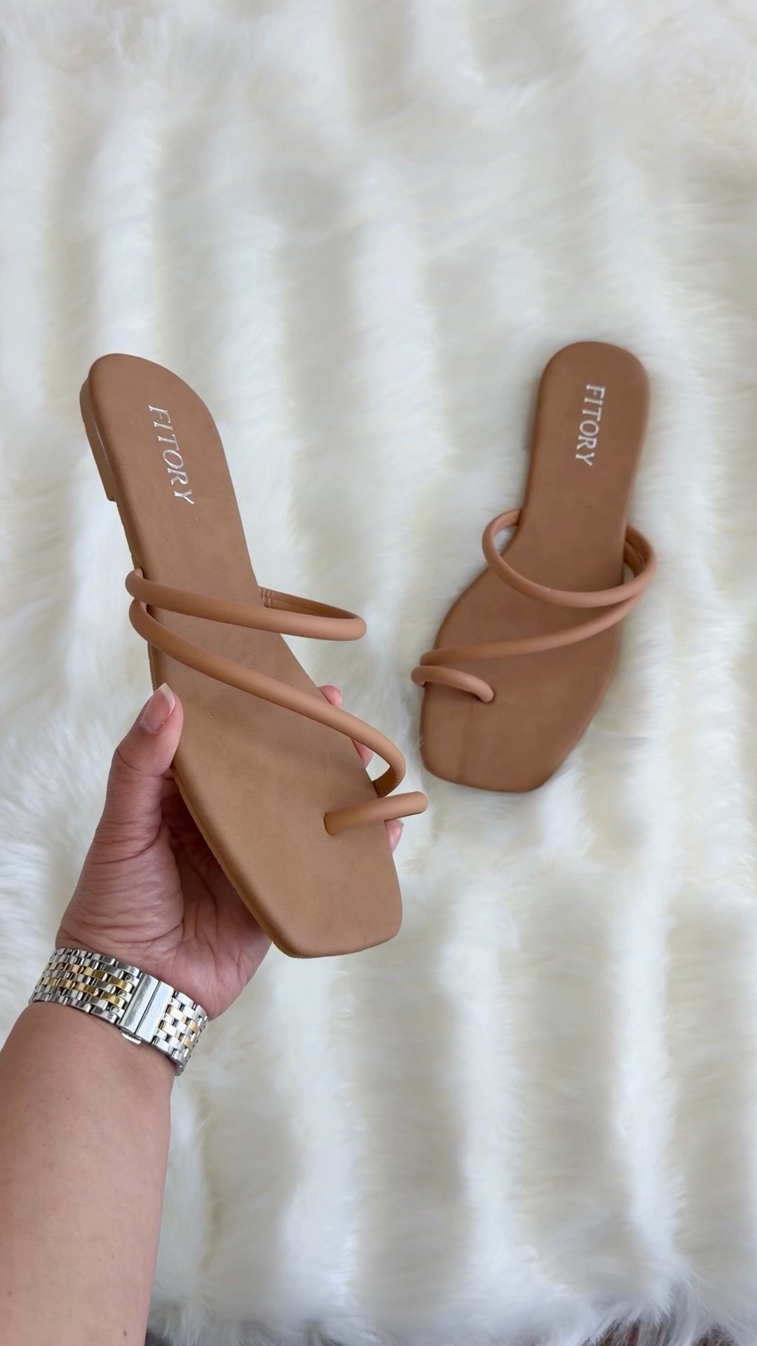 Loving this style of sandals for everyday spring and summer outfits. Easy and simple style that goes with just about any everyday casual spring and summer outfit. Currently on sale for under $35 + free shipping!

Thank you to @Fitory for sending me these cute sandals!

#LTKSeasonal #LTKOver40 #LTKSaleAlert