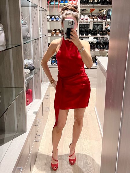 Valentine’s Day is coming up! 

Found the perfect red dress, plus several others 👗

The heels I’m wearing are no longer available, but I included some other choices. 👠

#LTKstyletip