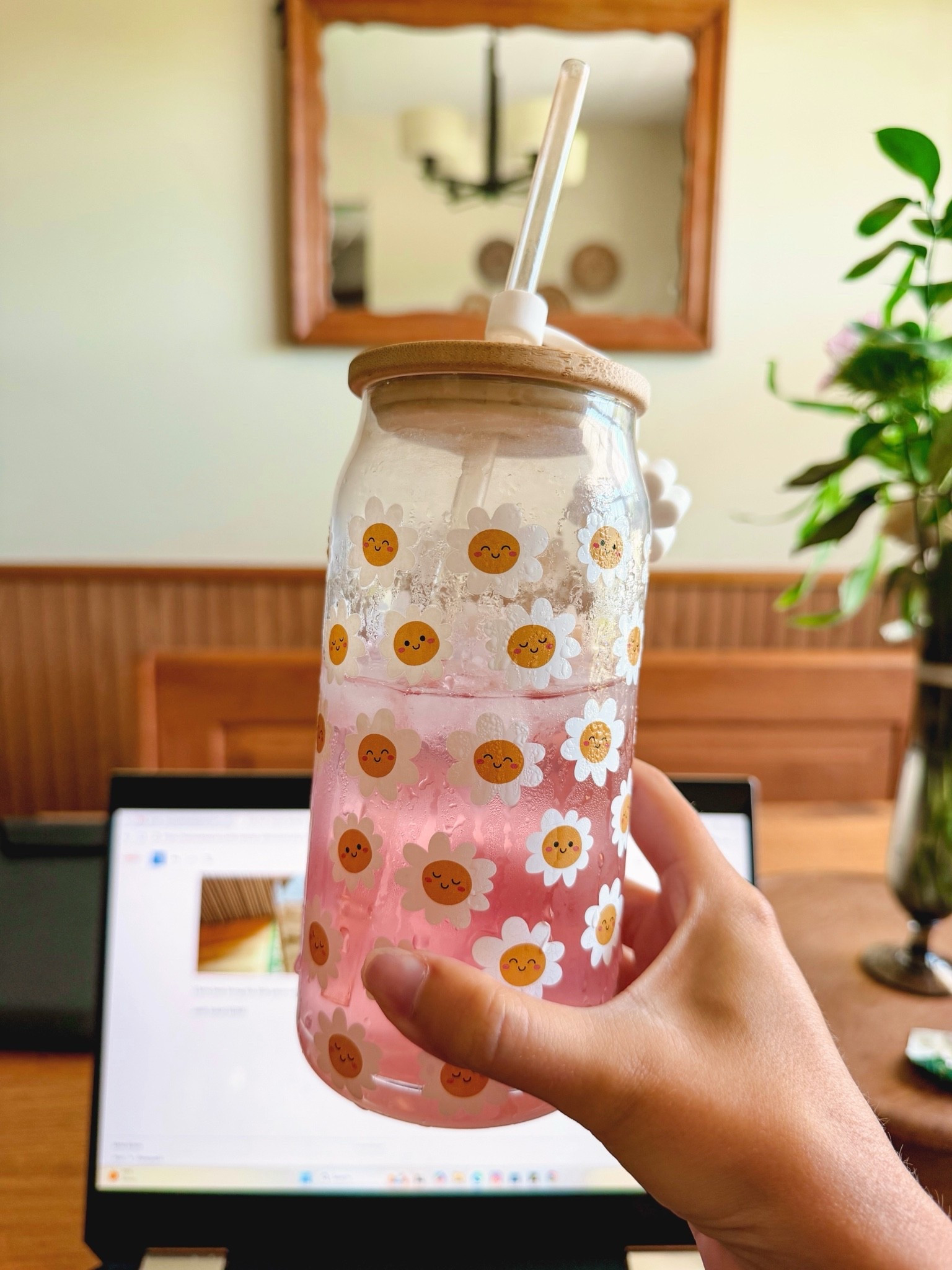 staying hydrated while working on a blog post💗