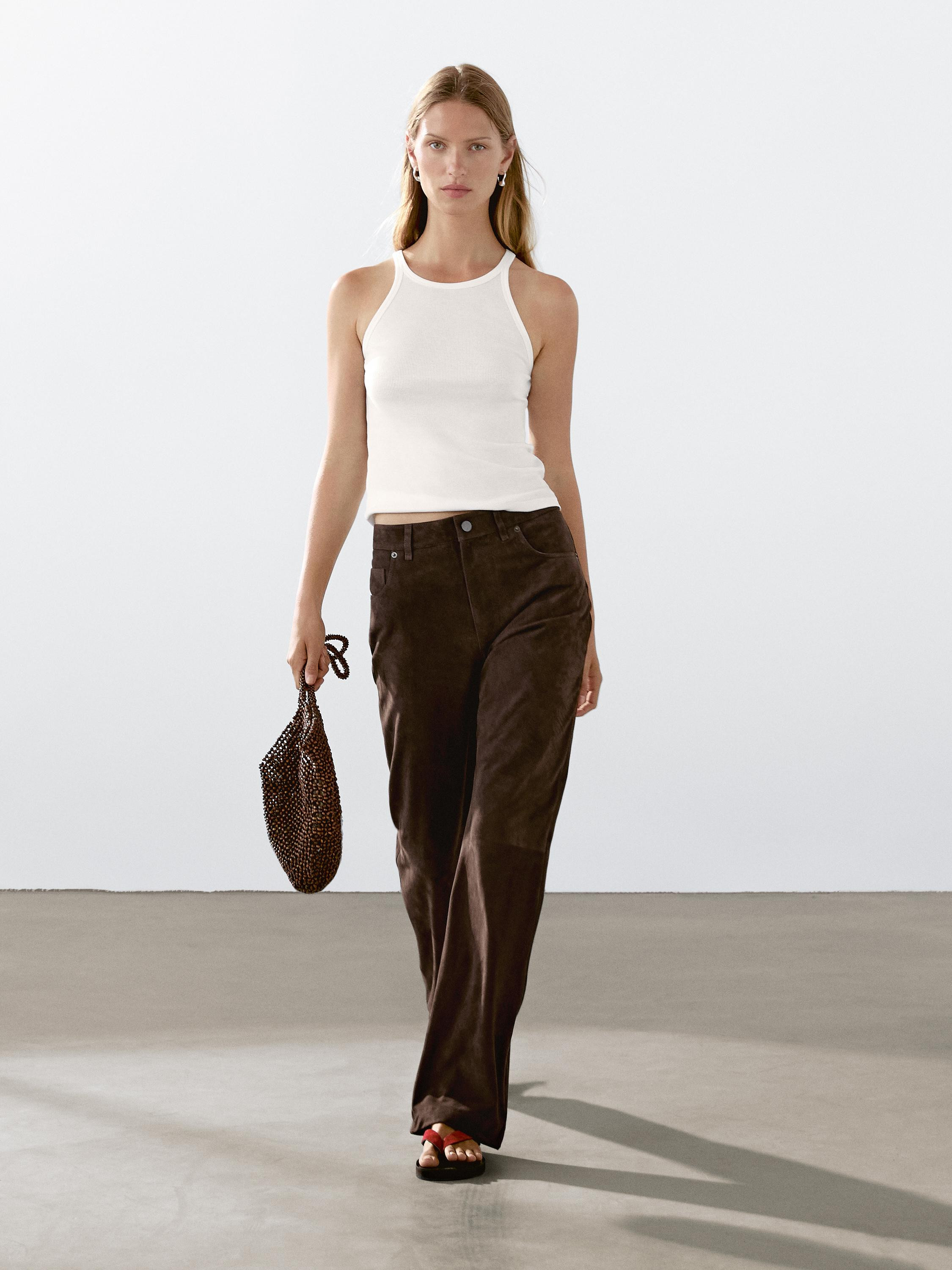 Hose aus Wildleder · Braun · Taschen Und Rucksäcke | Massimo Dutti | Massimo Dutti DE