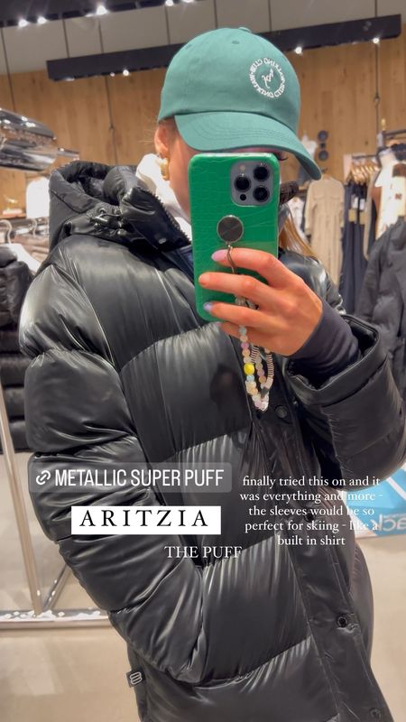 Aritzia the super puff - sooo cozy! The sleeves are super tired, so no snow or cold air would get in
This is the metallic version. It also comes in a non-shiny color

Alo puffer sale 
Winter coat 
Gift guide 

#LTKHolidaySale #LTKGiftGuide #LTKCyberWeek