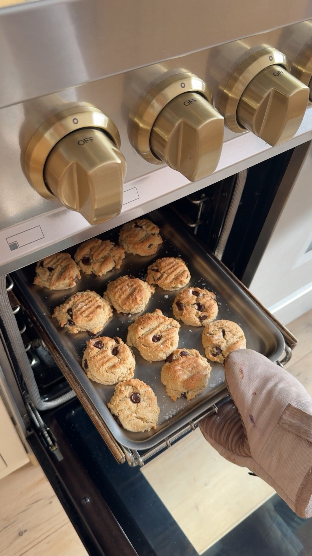 Are y’all ready to make the best gluten free chocolate chip cookies?!🍪🍪 Let’s go!! Looking for a healthy-ish sweet treat wil simple ingredients… this is it! Details over on SBKliving.com👩🏻‍🍳

#LTKfoodie #LTKHome