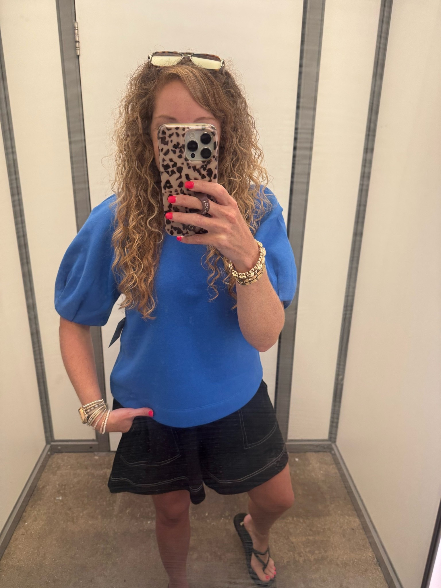 Walmart✨💙 Scenario Women's and Women's Plus Fleece Top with Lantern Sleeves, Size XS-4X / game day top / fall outfits 

*Wearing size small in the top

#LTKootd #LTKgrwm #LTKOver40