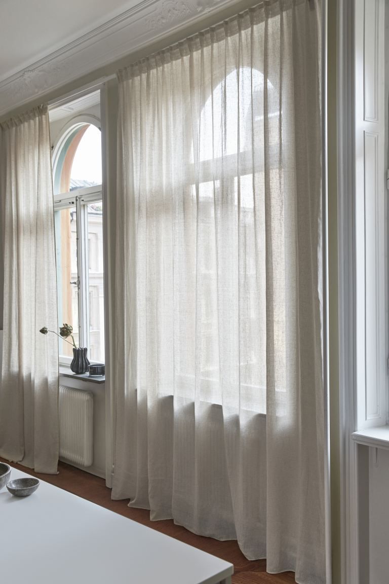 1-pack Wide Linen-blend Curtain Panel | H&M (US + CA)