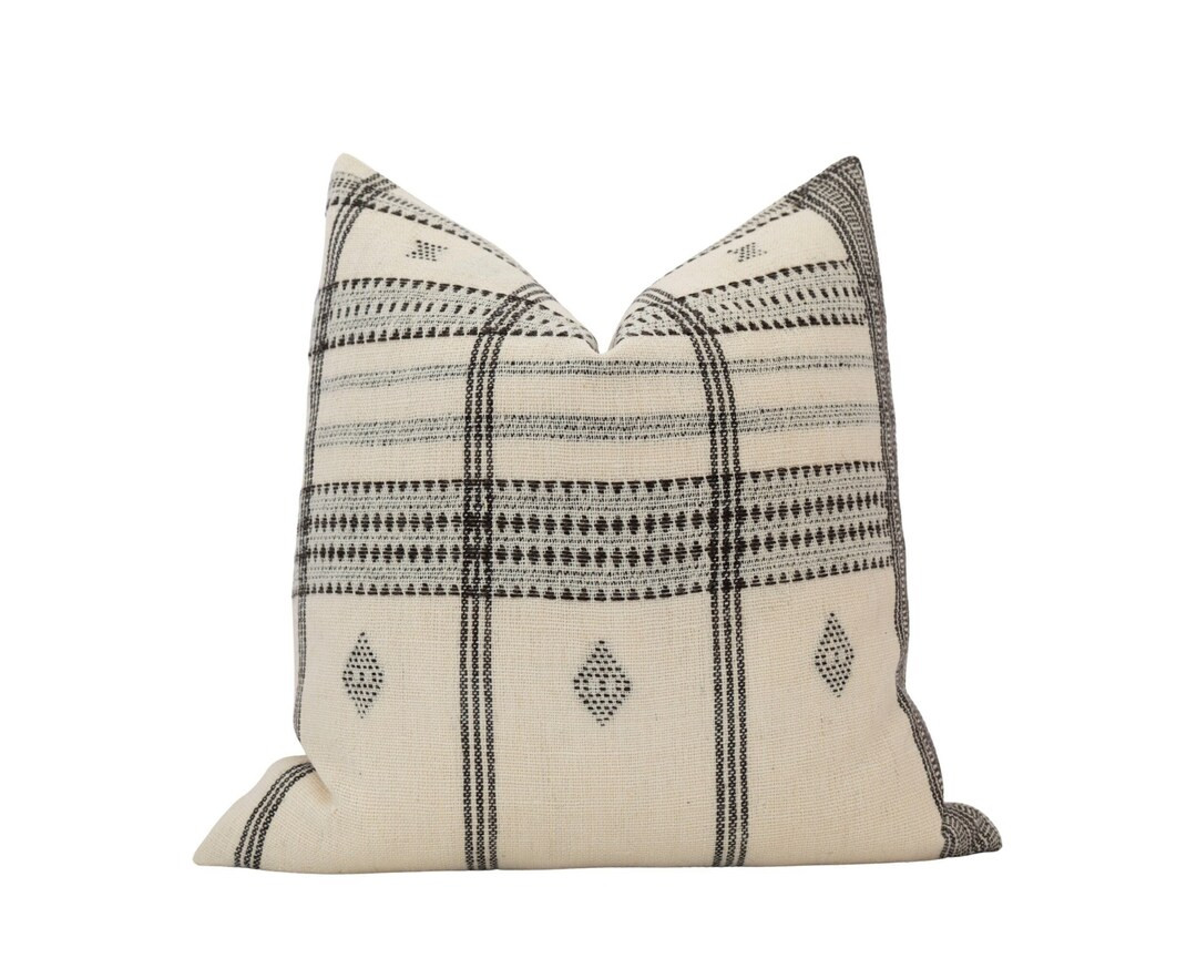 KAIYA 22x22 Cream Wool Pillow Cover Cream Bhujodi Pillow - Etsy Canada | Etsy (CAD)