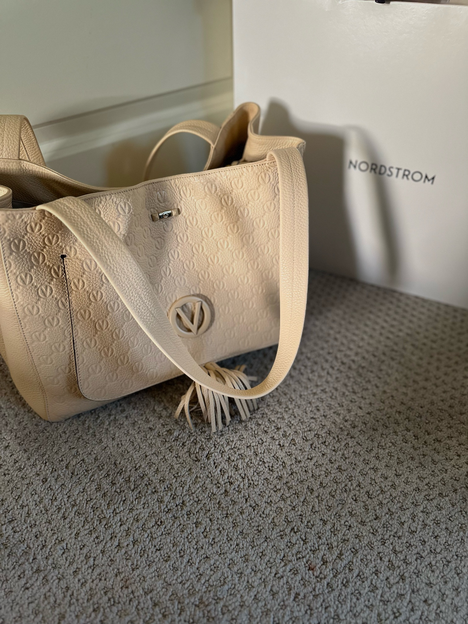 My baby bag for my 2nd daughter 

#valentino #LTKbaby 