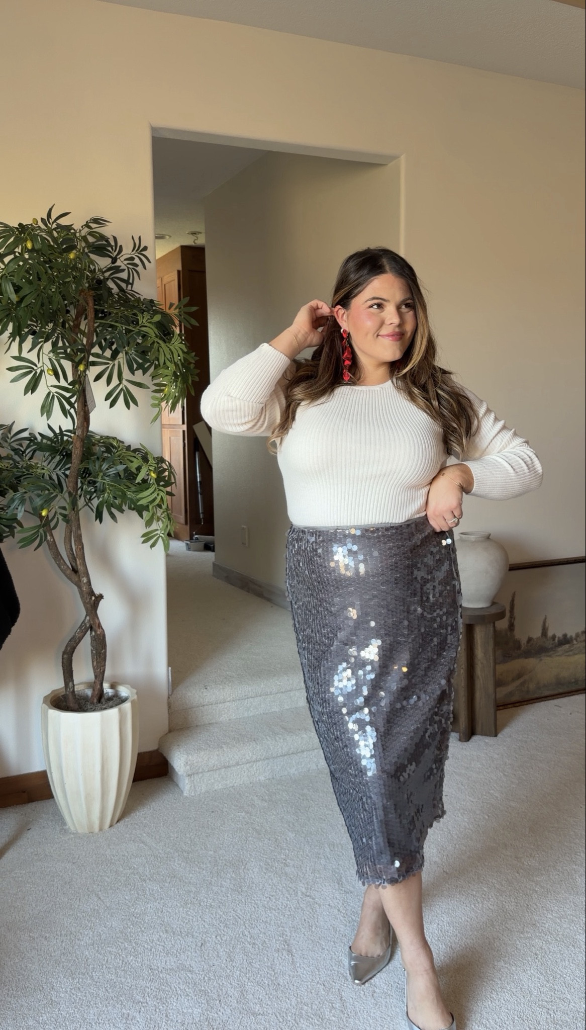 Wearing size large in the sweater and so in the sequin skirt 

Fall outfit, Christmas party, holiday party, Thanksgiving, winter outfit 

#LTKPlusSize #LTKMidsize #LTKHoliday