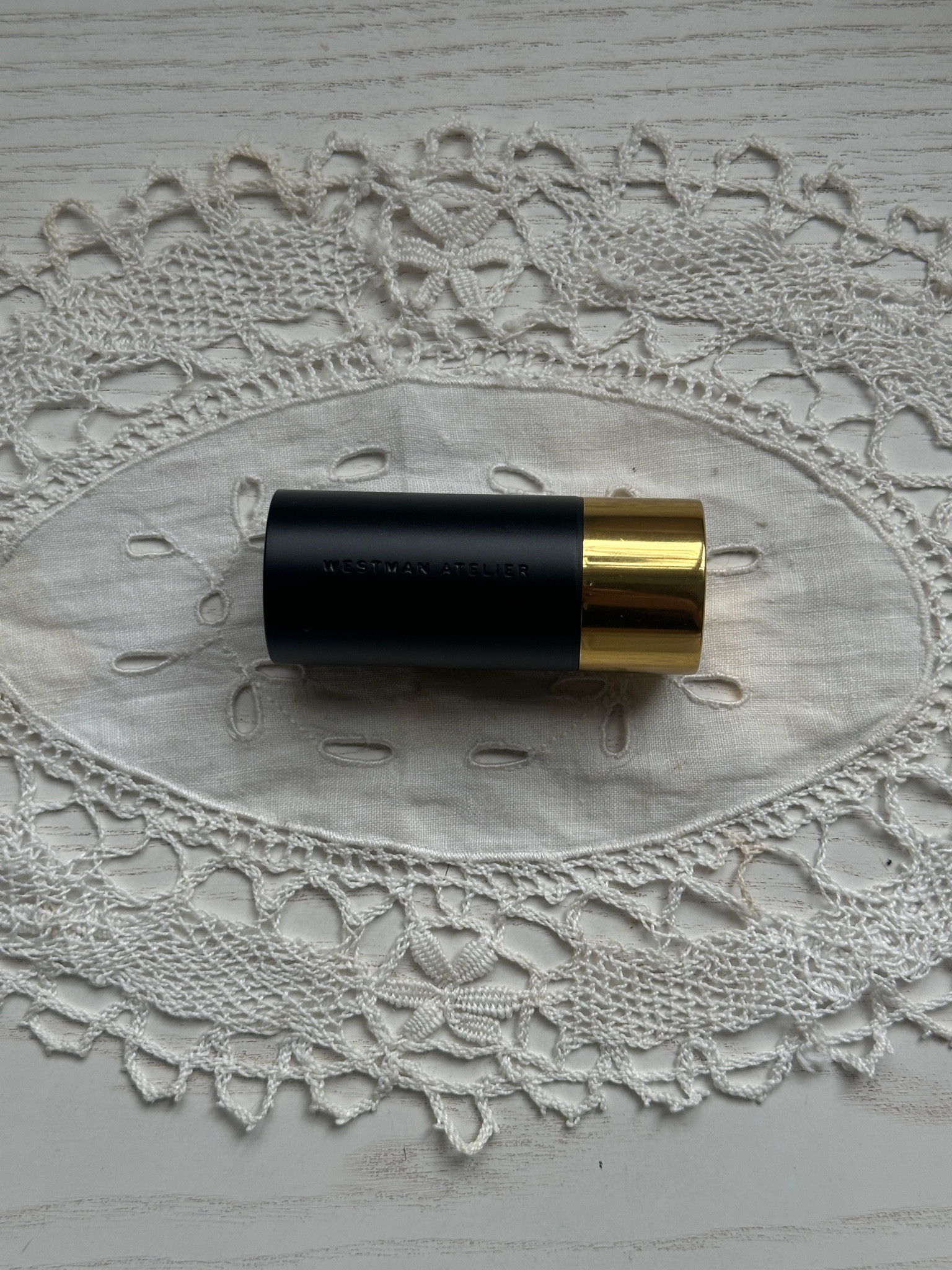 Natural sheen highlight stick  #makeupessentials #highlight #naturalmakeup 