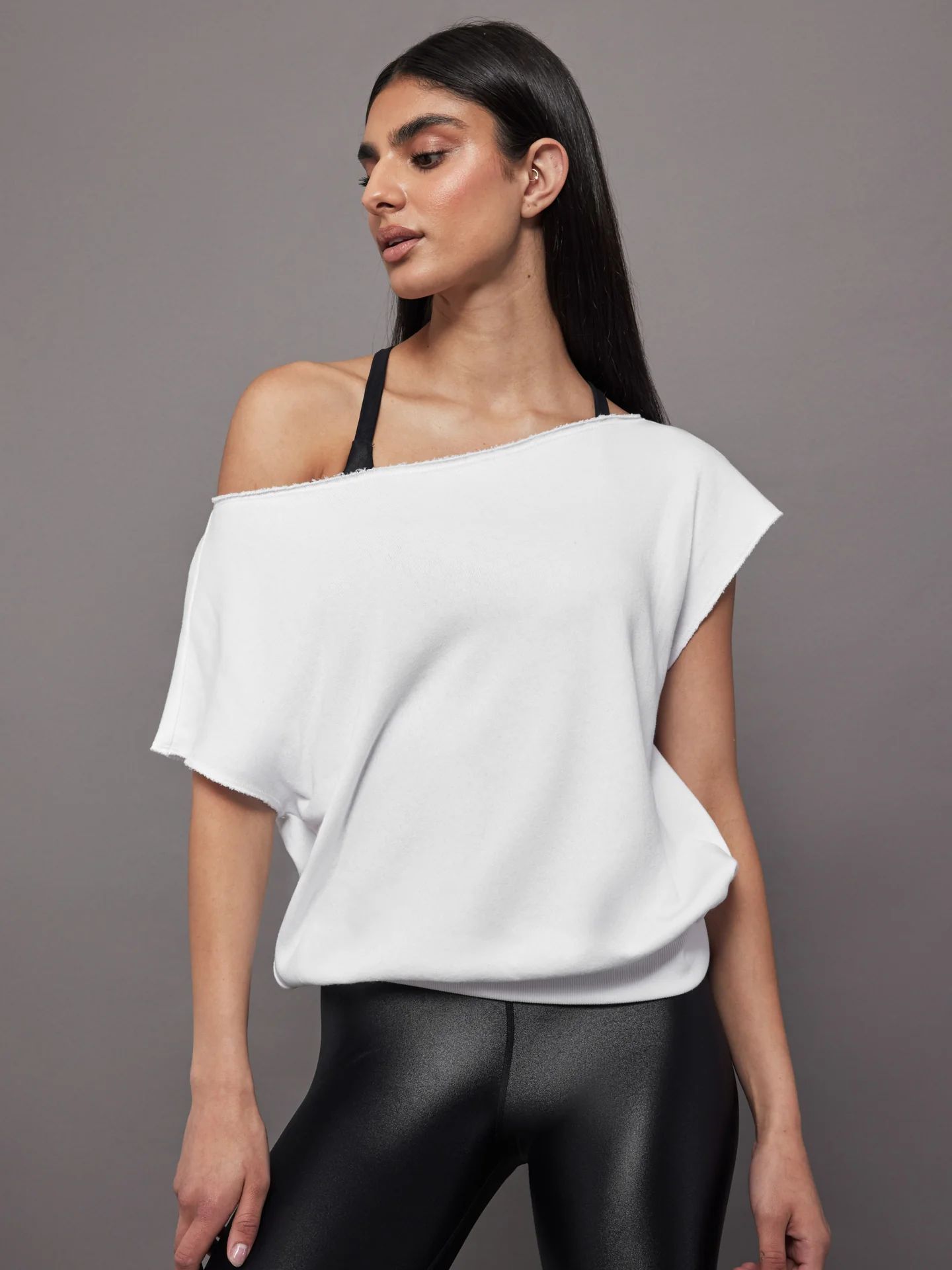 Short Sleeve Off Shoulder Sweatshirt in French Terry - White | Carbon38