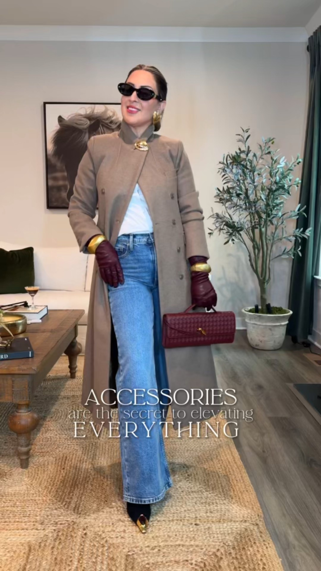 
I’ll say it every time…
Accessories are the most powerful part of any outfit.

They turn everyday denim into something intentional, polished, and confident.

This is elevated everyday — and this is the post for today. 🤎✨
@Madewell @ bananarepublic ￼@Aritzia @nordstrom 

#LTKOver40 #LTKgrwm #LTKootd